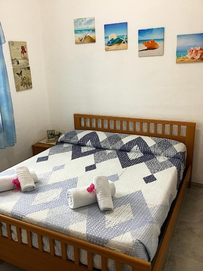 Villino Vista Mare Apartment คอสตาพาราดีโซ ภายนอก รูปภาพ